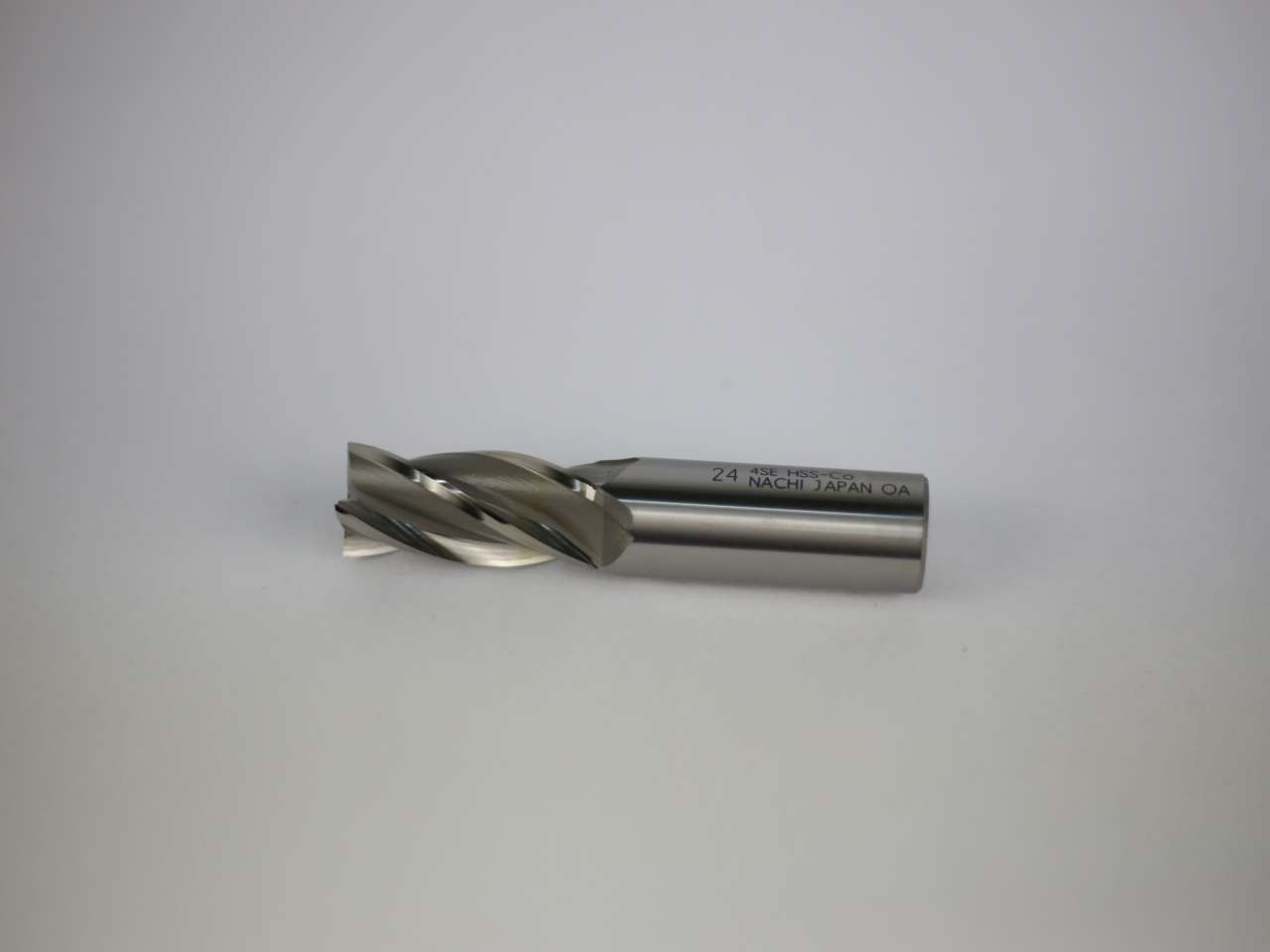  4刃銑刀特性：打造高效加工的關鍵利器 